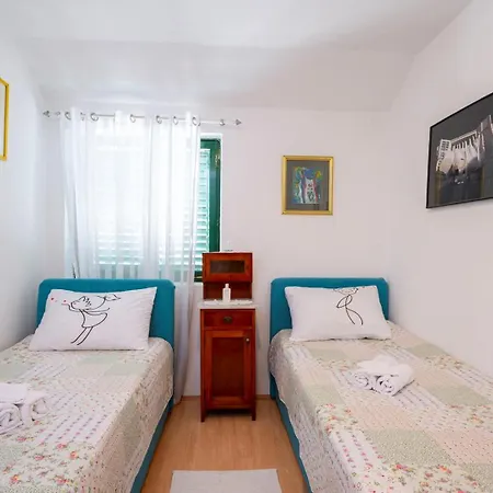 Apartment Ida Trpanj